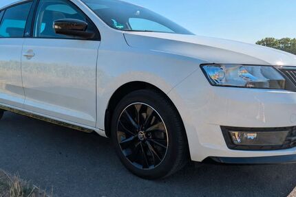 Skoda Rapid 121.122 km 9.600 &euro; Mossautal 64756