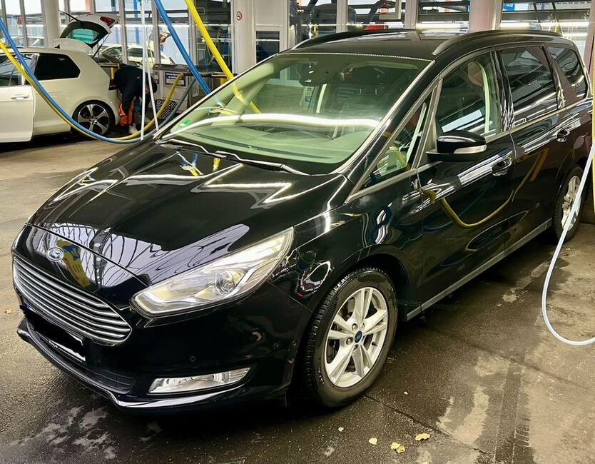 Ford Galaxy 60.000 km 18.750 € Hamburg 22041