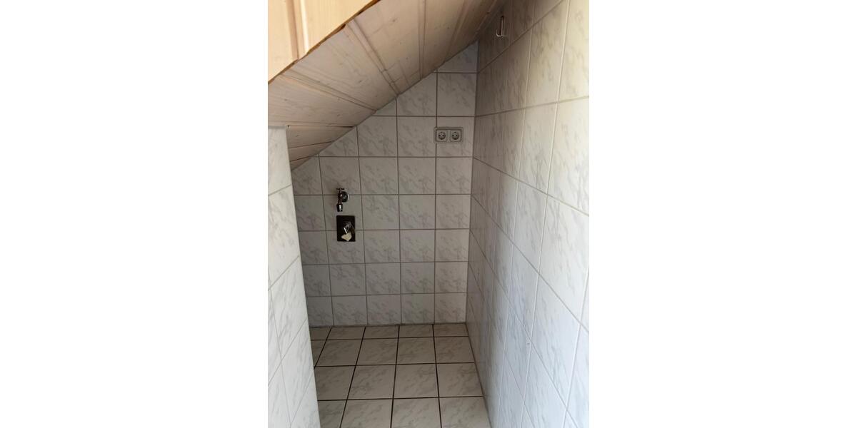 Dachgeschoßwohnung Gemünden am Main - 1.5 Zimmer, 63 m&sup2;, 130.000&euro; | Angebot:26047144