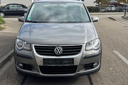 VW Touran 249.000 km 3.990 € Appenweier 77767