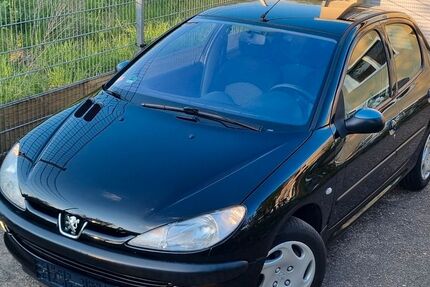 Peugeot 206 119.000 km 2.750 &euro; Köln 50354