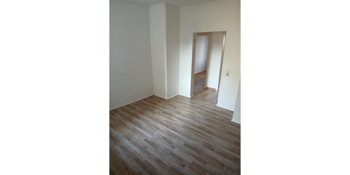 Erdgeschoßwohnung Göppingen - 4.5 Zimmer, 87 m&sup2;, 179.000&euro; | Angebot:26018652