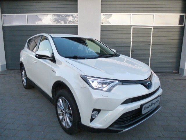 RAV 4