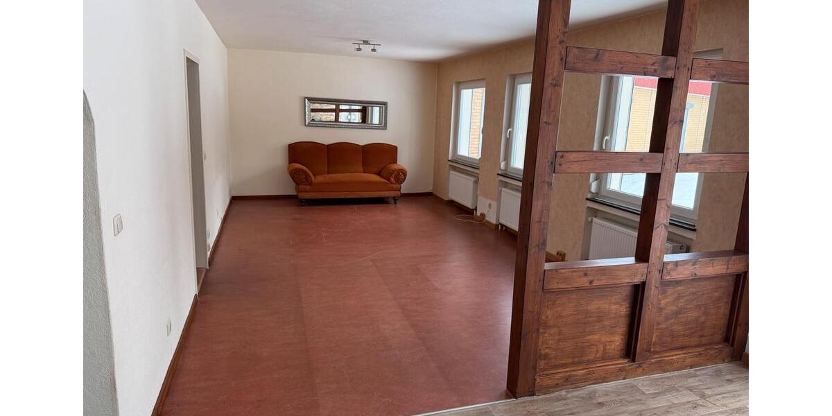Einfamilienhaus Uslar - 10 Zimmer, 267 m&sup2;, 325.000&euro; | Angebot:26102450