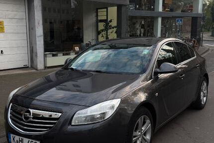 Opel Insignia 141.000 km 5.900 &euro; Köln 50677