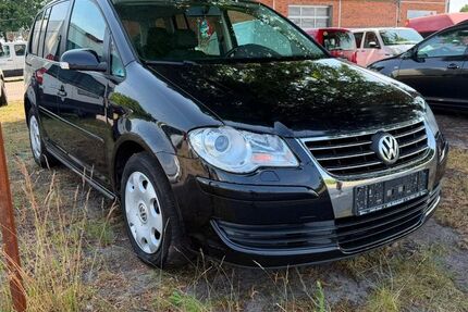 VW Touran 290.000 km 2.480 &euro; Rendsburg 24768