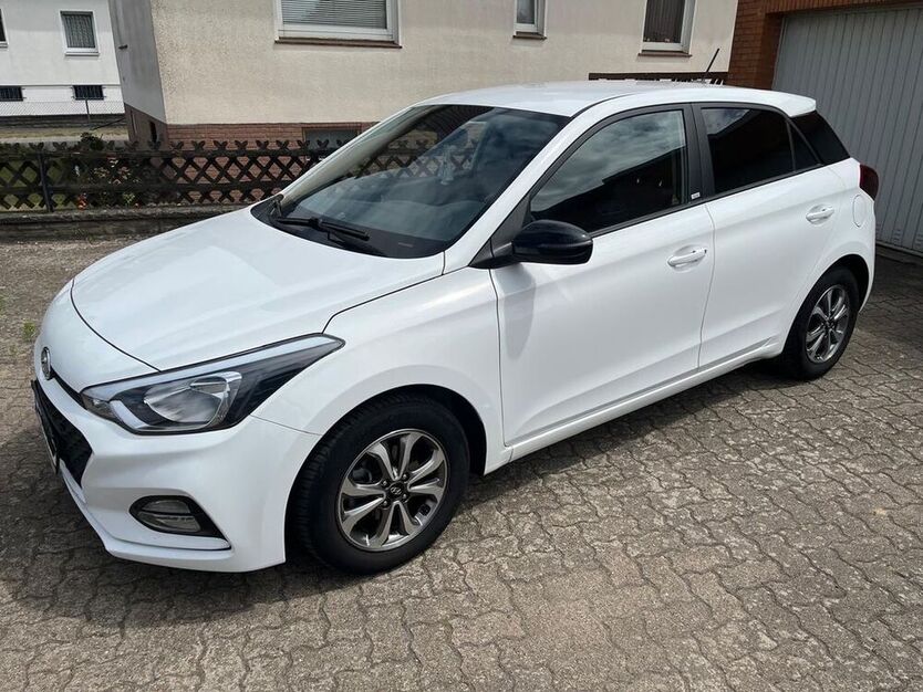 i20