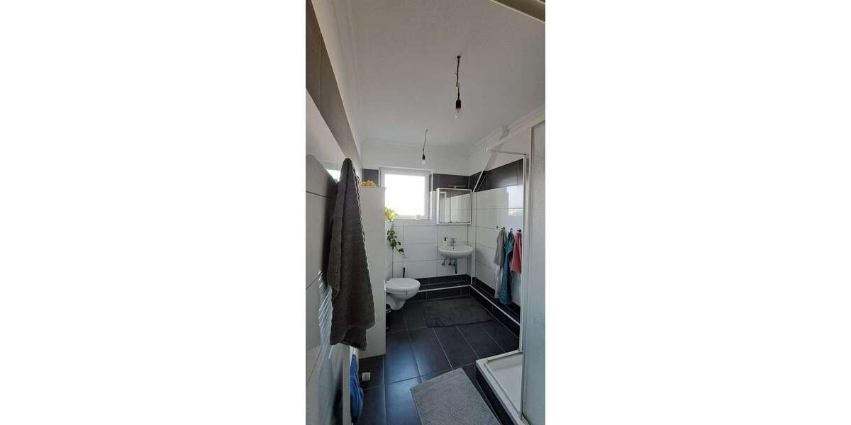 Etagenwohnung Bremerhaven Mitte - 5 Zimmer, 150 m&sup2;, 1.099&euro; | Angebot:27116426