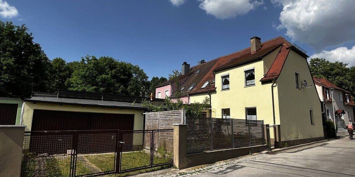 Doppelhaushälfte Ansbach - 6 Zimmer, 135 m&sup2;, 249.000&euro; | Angebot:26867962