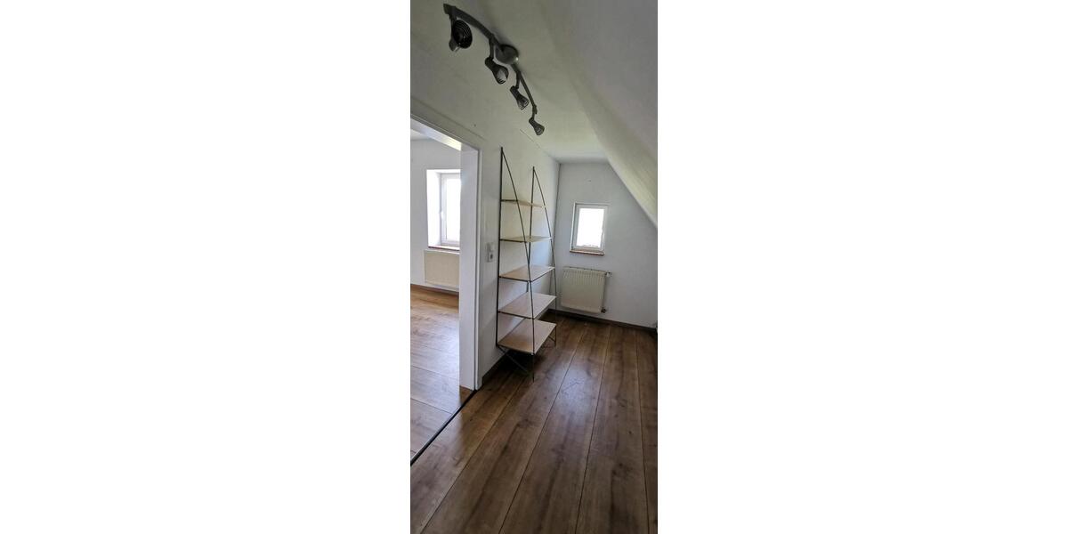Etagenwohnung Lügde - 2 Zimmer, 80 m&sup2;, 450&euro; | Angebot:26372660