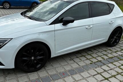 Seat Leon 43.000 km 19.600 € Aying 85653