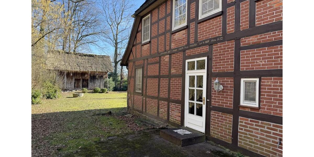 Erdgeschoßwohnung Visselhövede - 9 Zimmer, 355 m&sup2;, 2.556&euro; | Angebot:26232179