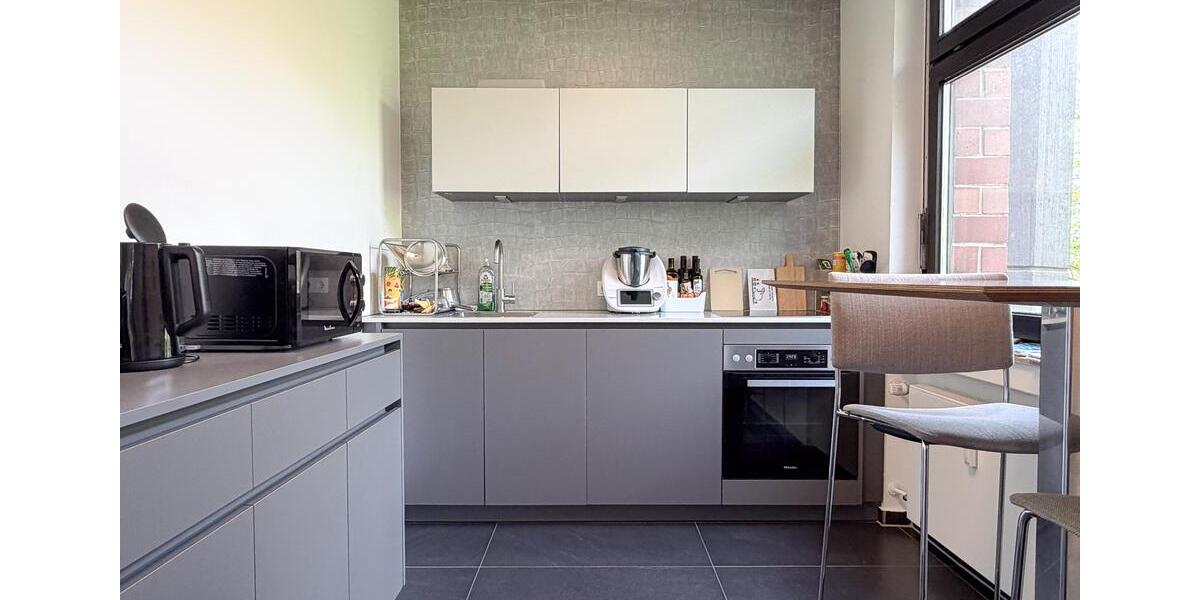 Etagenwohnung Düsseldorf Stadtbezirk 6 - 4 Zimmer, 160 m&sup2;, 2.800&euro; | Angebot:26287793