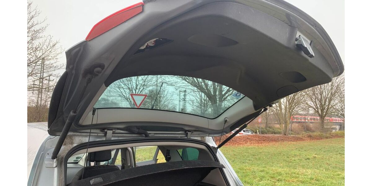 Opel Meriva 178.000 km 5.000 &euro; Merzen 49586