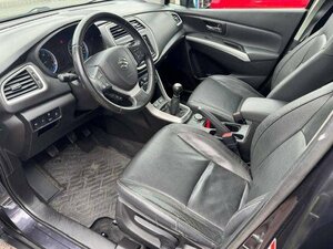 Suzuki SX4 S-Cross Comfort + 4x4 131.350 km 10.890 &euro; Olsberg 59939