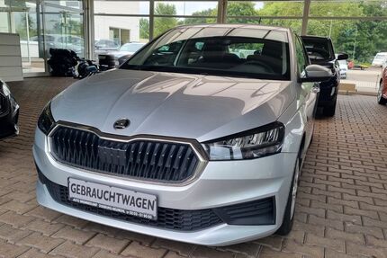 Skoda Fabia 51.900 km 11.950 &euro; Duisburg 47167