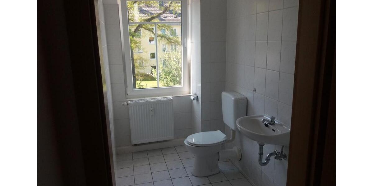 Etagenwohnung Döbeln - 3 Zimmer, 70 m&sup2;, 380&euro; | Angebot:26674393