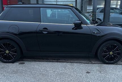 Mini Cooper SE 33.960 km 17.900 &euro; Wolfratshausen bei München 82515