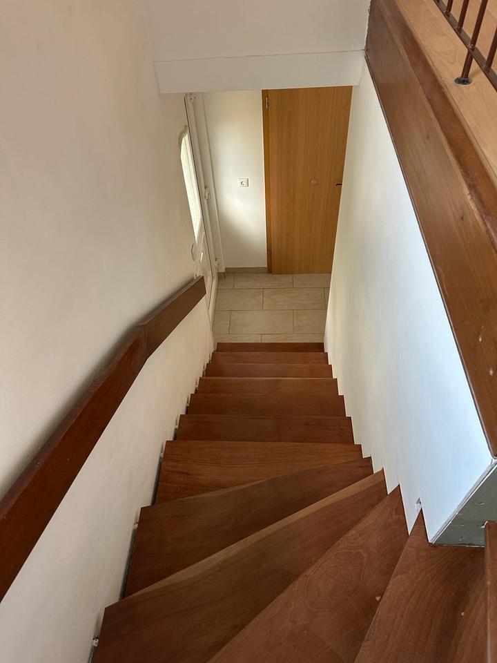 Einfamilienhaus mit Garten und Garage