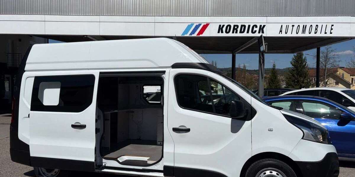 Renault Trafic 64.500 km 18.900 &euro; Willmering 93497
