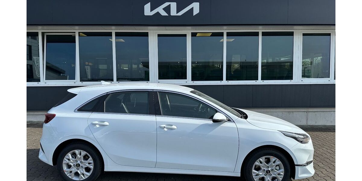 Kia ceed / Ceed 4.500 km 21.490 &euro; Paderborn 33100