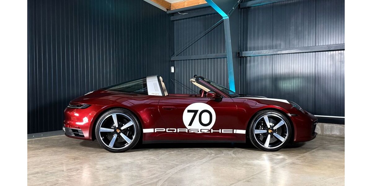 Porsche 992 4.160 km 199.992 &euro; Siek 22962