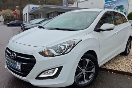 Hyundai i30 81.498 km 11.880 &euro; Schwäbisch Hall 74523