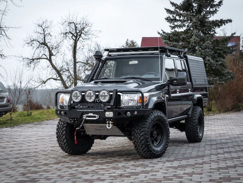 Land Cruiser