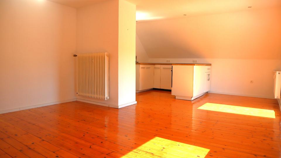 Einfamilienhaus Pfeffelbach - 8 Zimmer, 193 m&sup2;, 180.000&euro; | Angebot:27158183