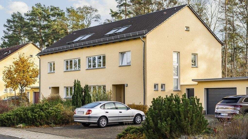 Kernsaniertes Doppelhaus - zwei Einheiten, unvermietet 1 zimmer