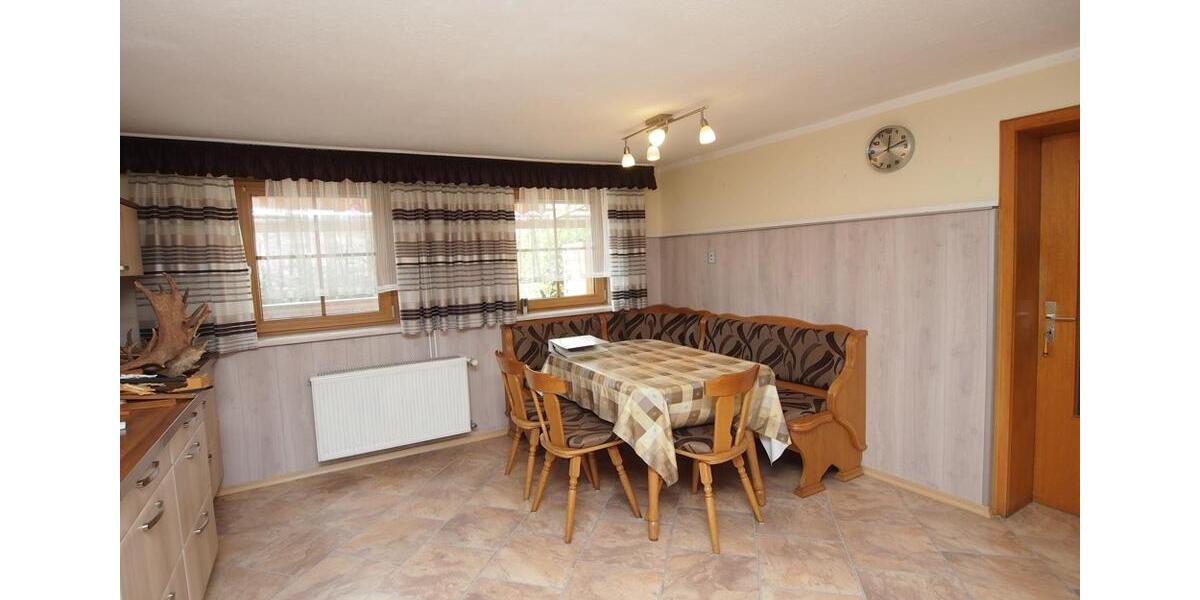 Einfamilienhaus Haibach - 8 Zimmer, 260 m&sup2;, 1.300&euro; | Angebot:26266108