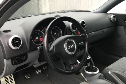 Audi TT 48.900 km 12.000 &euro; Homburg 66424