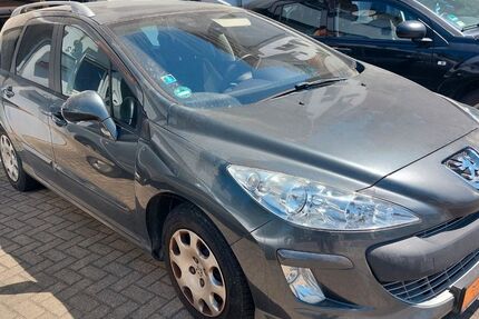 Peugeot 308 127.000 km 2.999 &euro; Obersulm-Affaltrach 74182