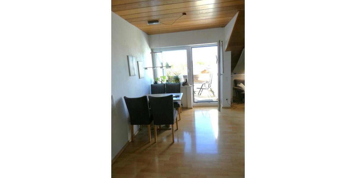 Dachgeschoßwohnung Straubing - 3 Zimmer, 65 m&sup2;, 170.000&euro; | Angebot:26337817