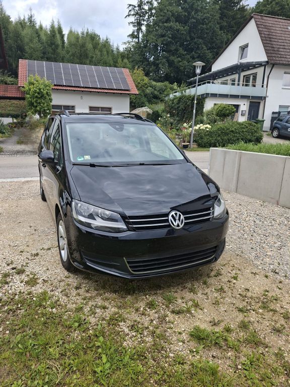 VW Sharan 178.000 km 8.250 € Pfeffenhausen 84076