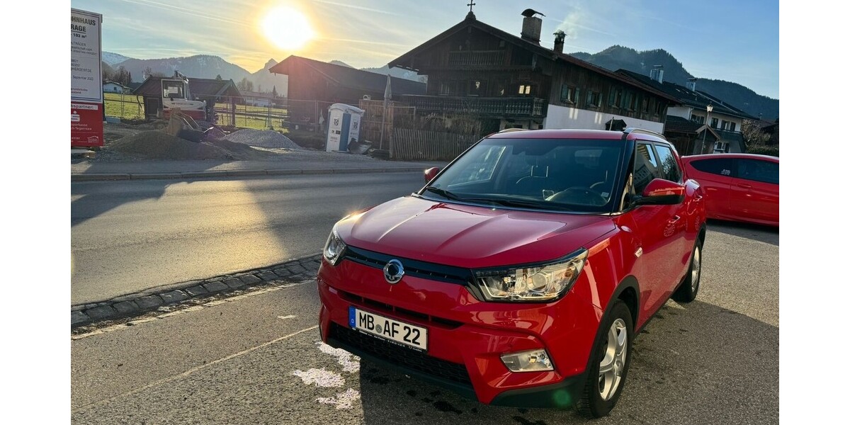 SsangYong Tivoli 41.500 km 13.999 &euro; Rottach-Egern 83700
