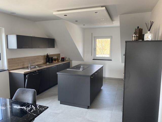 Etagenwohnung Aufhausen - 4 Zimmer, 116 m&sup2;, 1.150&euro; | Angebot:25850602