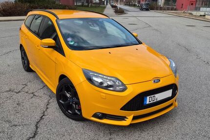 Ford Focus 115.000 km 12.100 &euro; Dresden 01109