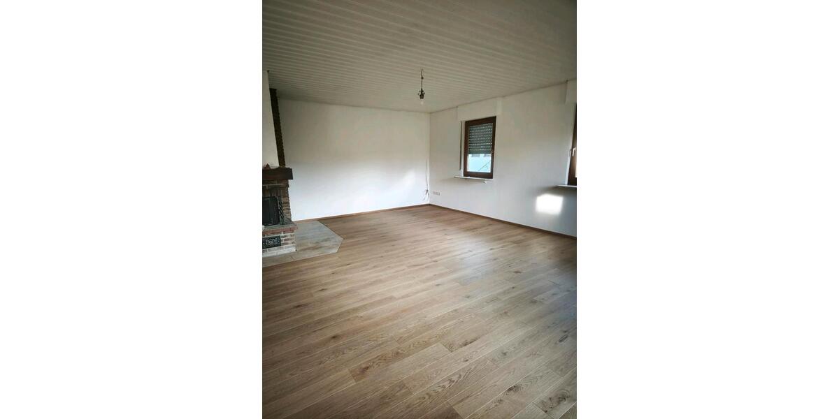 1 Familienhaus 6 zimmer