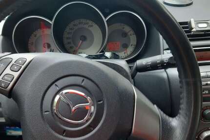 Mazda 3 213.000 km 999 &euro; Horb am Neckar 72160