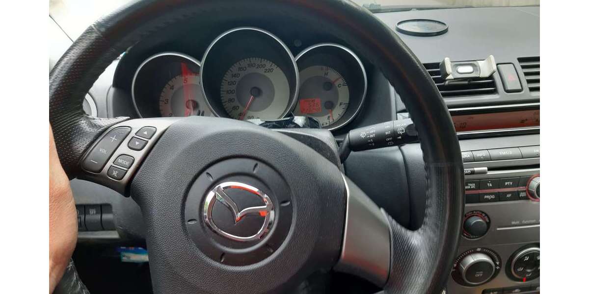 Mazda 3 213.000 km 999 &euro; Horb am Neckar 72160