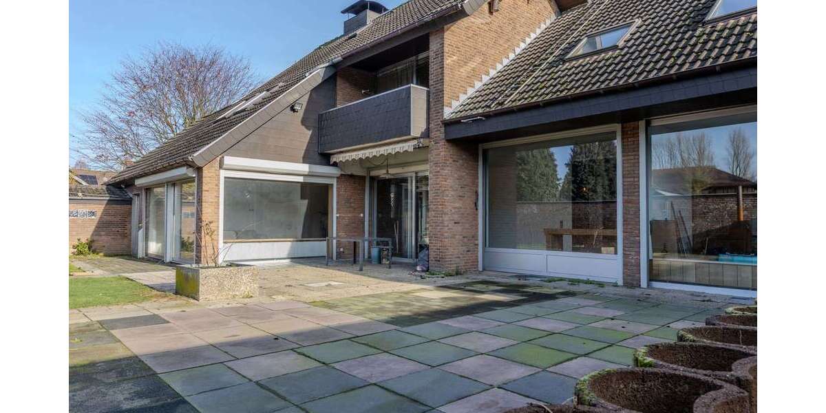 Haus zum Kaufen in Emmerich am Rhein 385.000 € 320 m² 190 zimmer