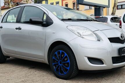 Toyota Yaris 145.000 km 3.200 &euro; Saarbrücken 66115