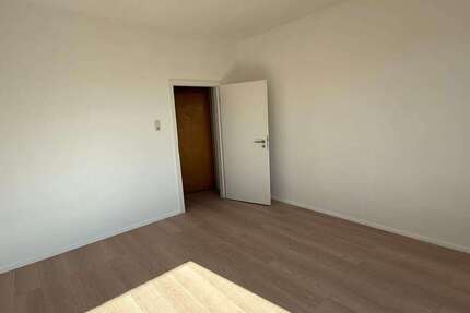 Wohnung zum Mieten in Düsseldorf 1.046,72 € 65.42 m²