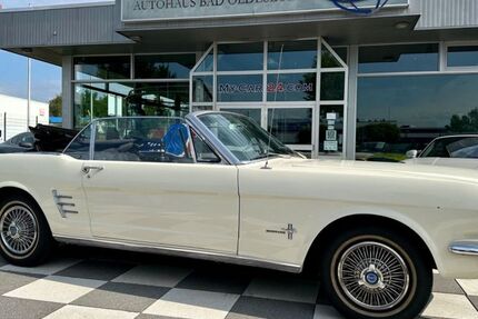 Ford Mustang 999.999 km 29.888 € Bad Oldesloe 23843