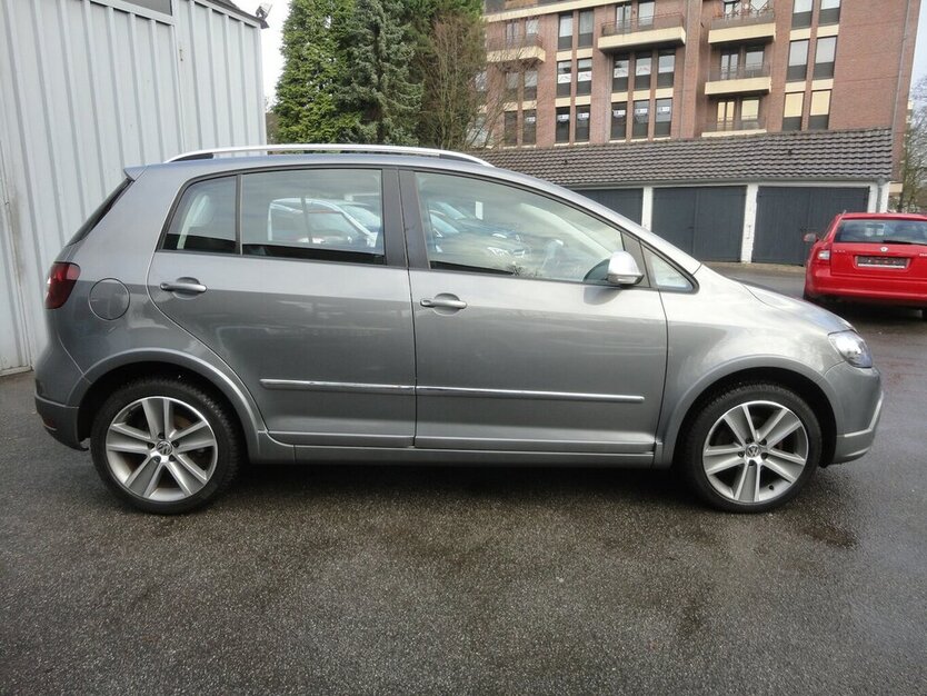 VW Golf Plus Cross 1.Hand+Autom+Klimatr+SHZ+PDC 91.000 km 10.990 € Neuss 41462