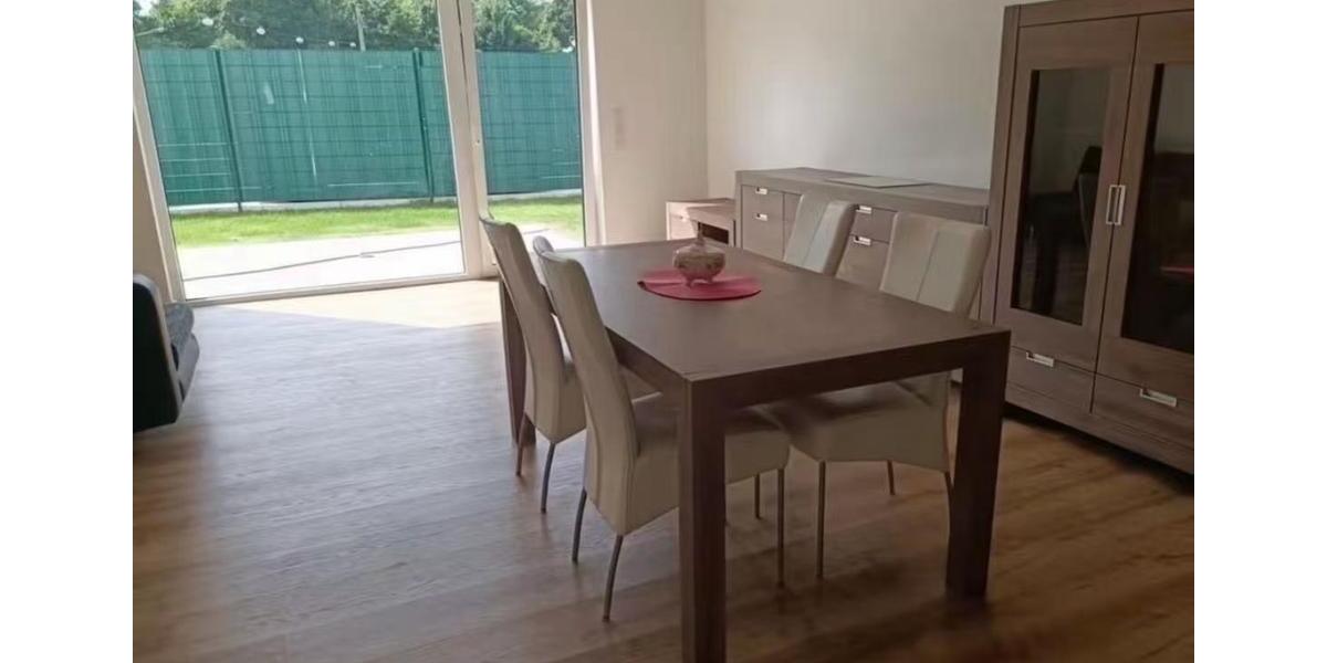 Reihenhaus Ratingen - 5 Zimmer, 135 m&sup2;, 2.400&euro; | Angebot:24842312