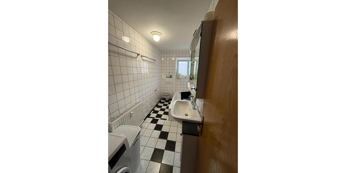 Erdgeschoßwohnung Meßkirch - 4 Zimmer, 92 m&sup2;, 800&euro; | Angebot:25259101