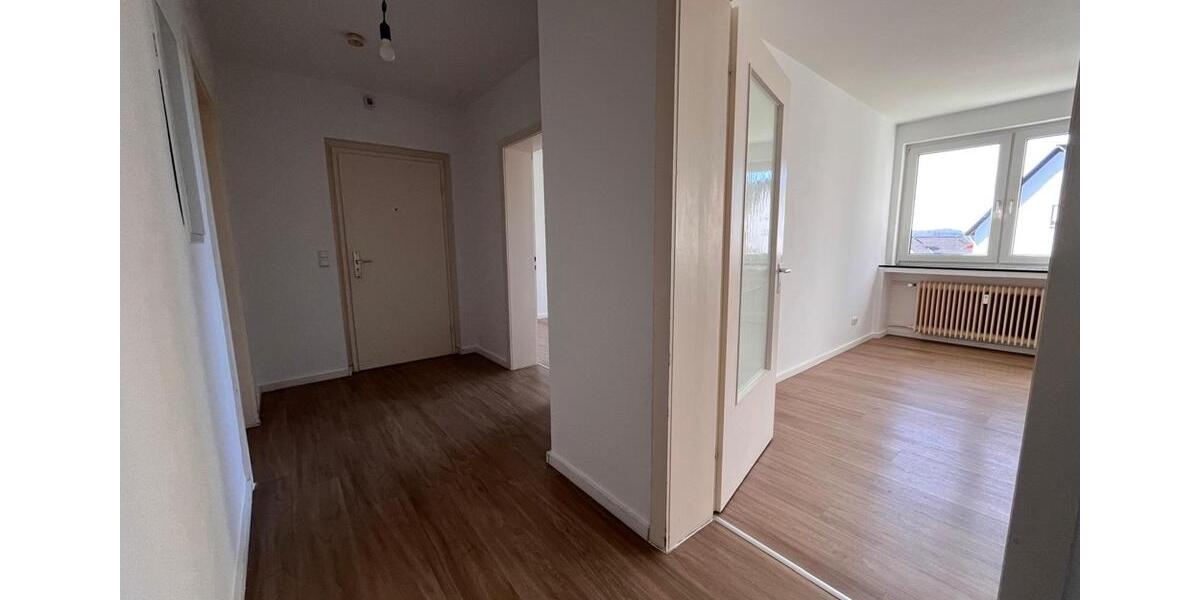 Etagenwohnung Siegen - 3 Zimmer, 64 m&sup2;, 510&euro; | Angebot:26551647