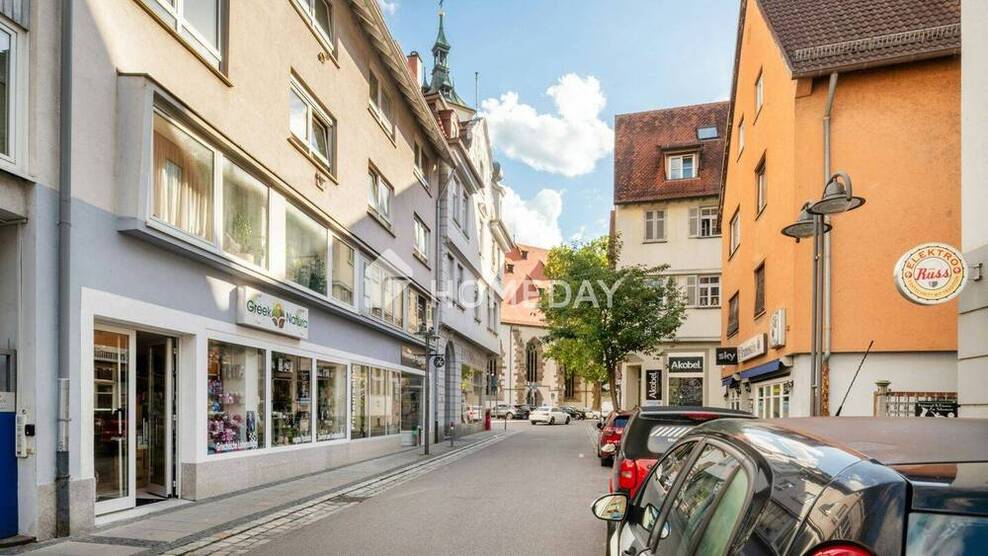 Lichtdurchflutete Dachgeschoßwohnung mit 3 Zimmern in ruhiger Zentrumslage